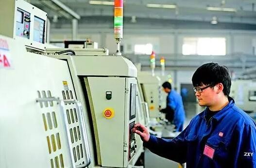 2017年LED显示屏企业转型必经的“八大关”