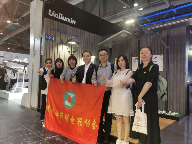洲明
