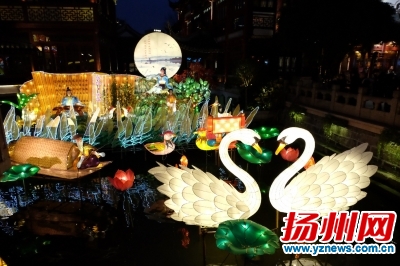 扬州花灯再亮上海豫园九曲桥 灯彩宣传城市理念